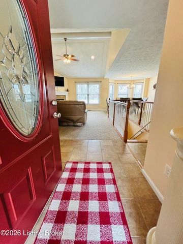 7705 Kenbrook Pl, Louisville, KY 40258