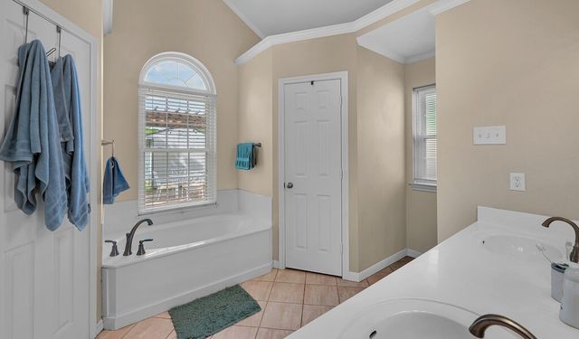 1060 Cheyenne Trail, Hewitt, TX 76643