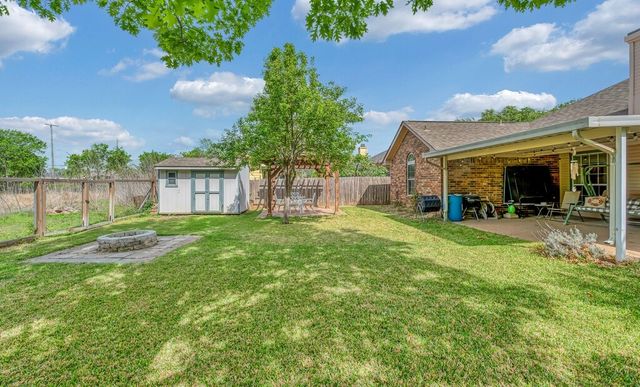1060 Cheyenne Trail, Hewitt, TX 76643