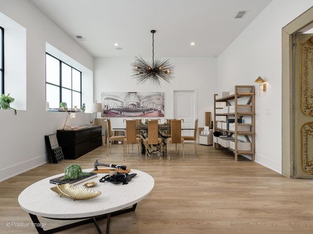 2733 N Pulaski Road, Chicago, IL 60639
