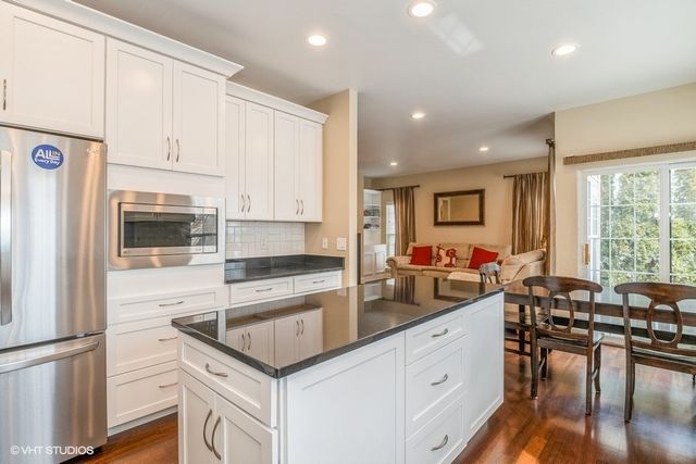 29599 N Birch Avenue, Lake Bluff, IL 60044