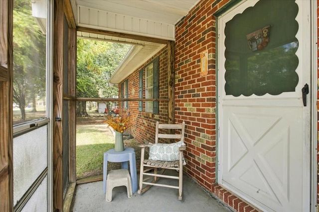 100 Arvie Drive, Dothan, AL 36301