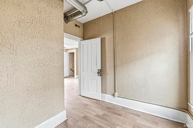 2212 S Michigan Street, South Bend, IN 46613