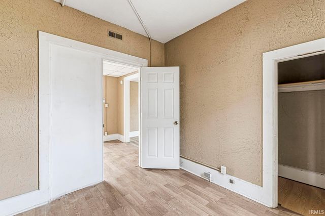 2212 S Michigan Street, South Bend, IN 46613