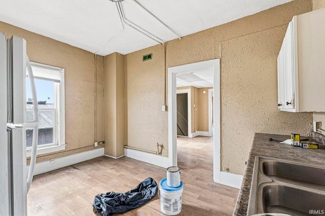 2212 S Michigan Street, South Bend, IN 46613