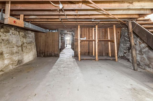 2212 S Michigan Street, South Bend, IN 46613