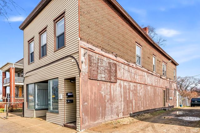 2212 S Michigan Street, South Bend, IN 46613