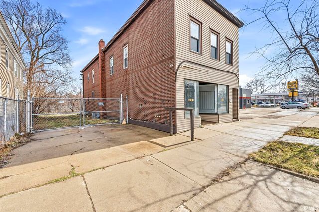 2212 S Michigan Street, South Bend, IN 46613