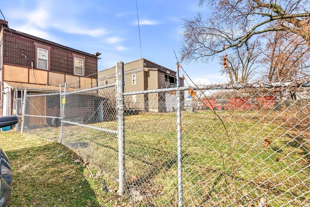 2212 S Michigan Street, South Bend, IN 46613