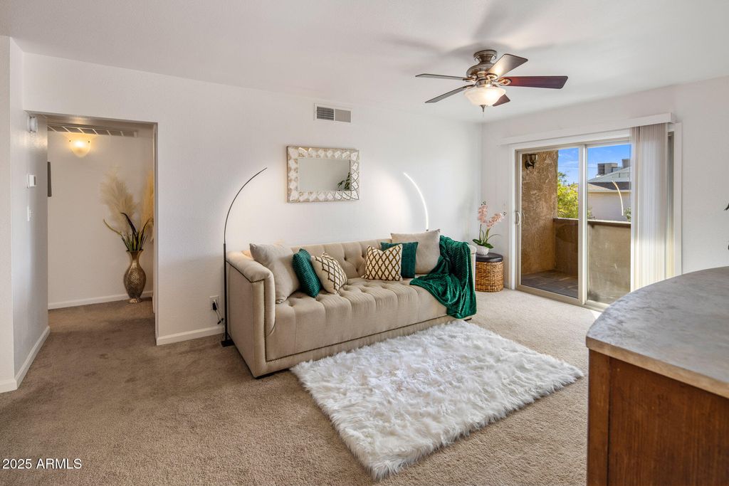 5877 N GRANITE REEF Road 2212, Scottsdale, AZ 85250