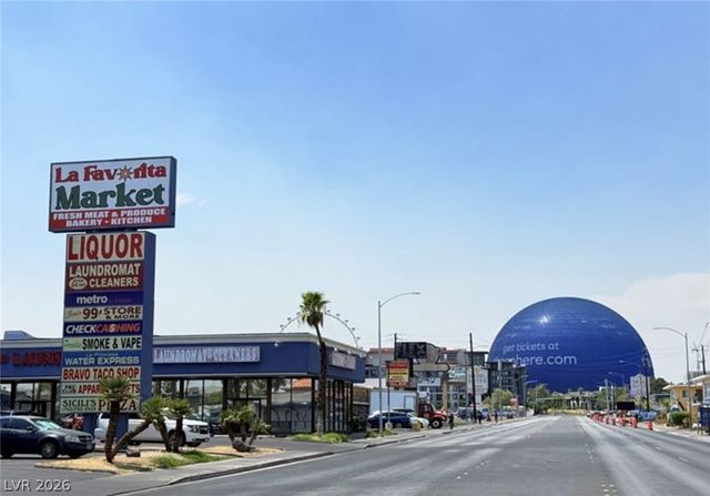 536 North Circle, Las Vegas, NV 89119