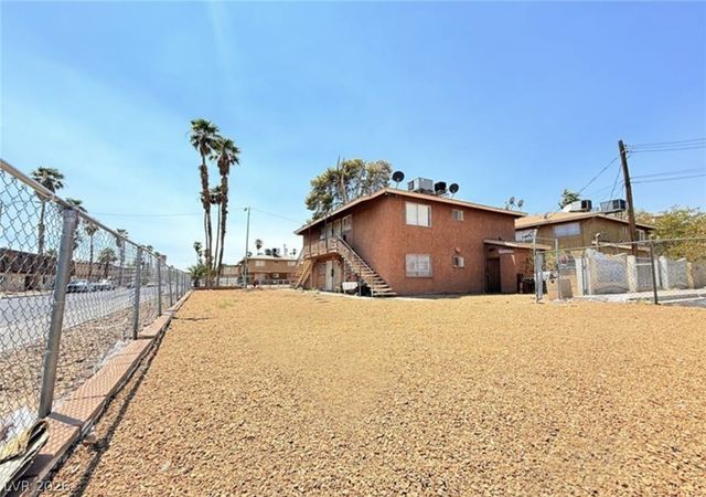 536 North Circle, Las Vegas, NV 89119