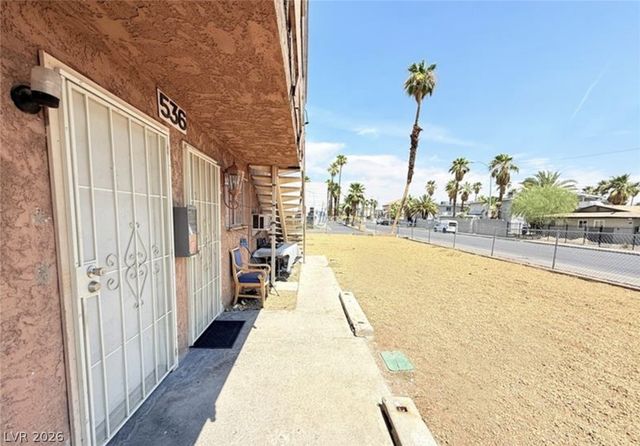 536 North Circle, Las Vegas, NV 89119
