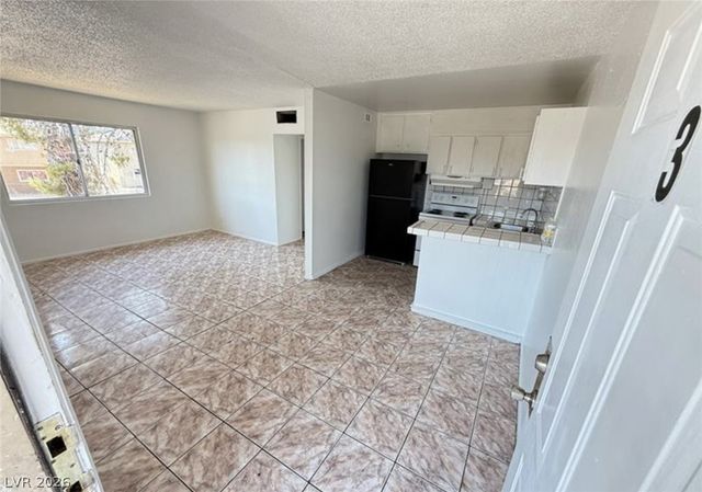 536 North Circle, Las Vegas, NV 89119