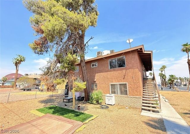 536 North Circle, Las Vegas, NV 89119