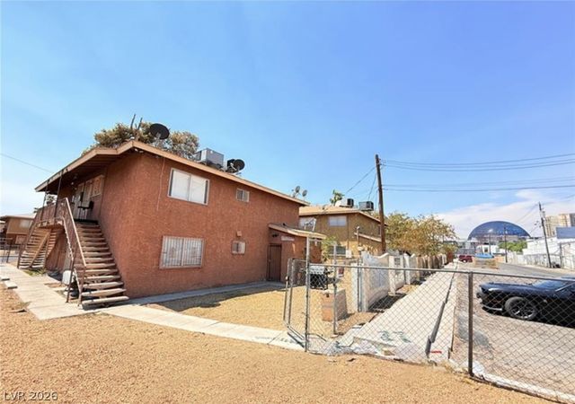 536 North Circle, Las Vegas, NV 89119