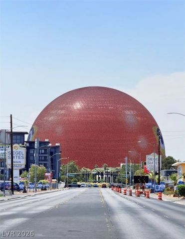 536 North Circle, Las Vegas, NV 89119