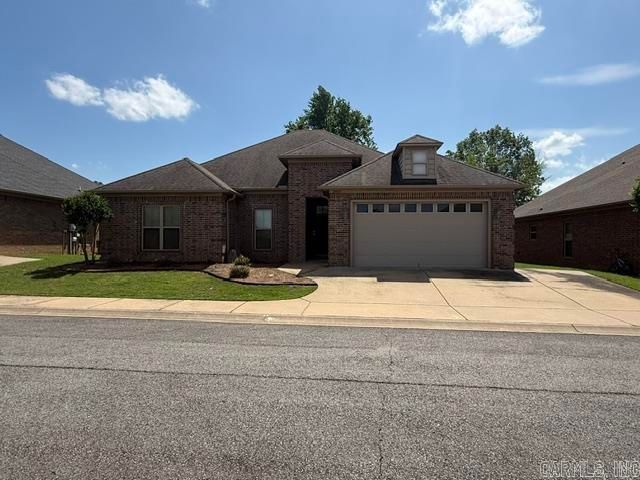 2465 EIGHTEEN Loop, Conway, AR 72034