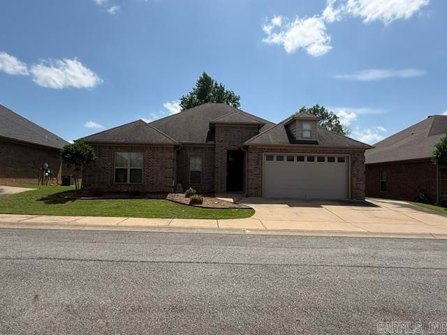 2465 EIGHTEEN Loop, Conway, AR 72034