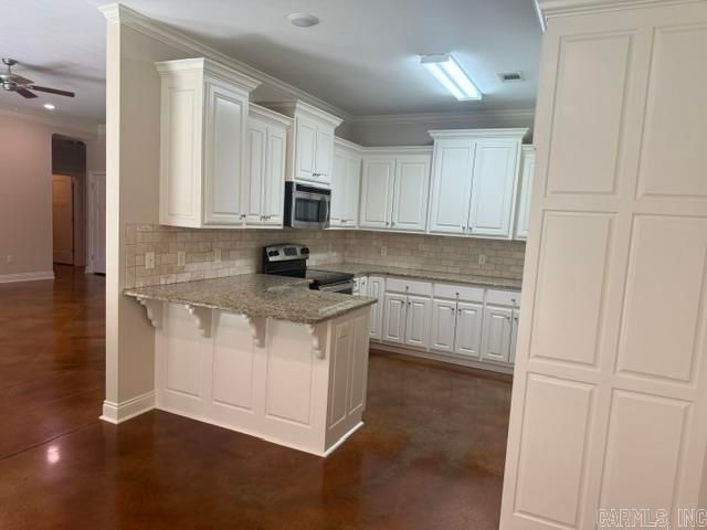 2465 EIGHTEEN Loop, Conway, AR 72034