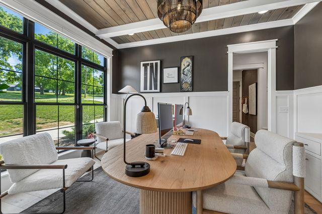 112 Sterling Rd, Hendersonville, TN 37075