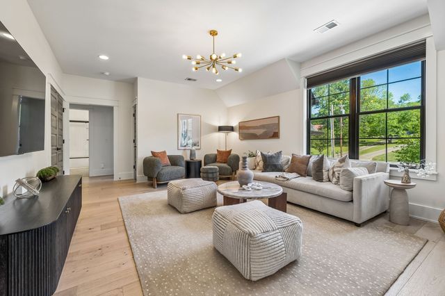 112 Sterling Rd, Hendersonville, TN 37075