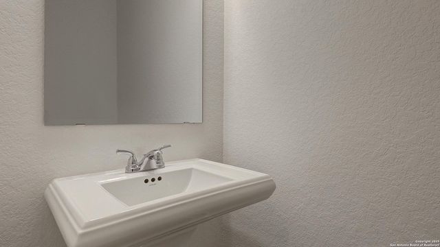 252 Haby Hill, San Antonio, TX 78253