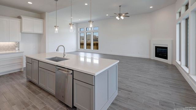 252 Haby Hill, San Antonio, TX 78253