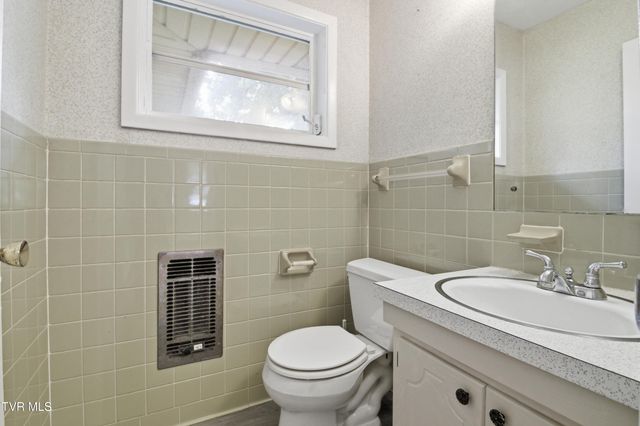 2858 Ashley Street, Kingsport, TN 37664