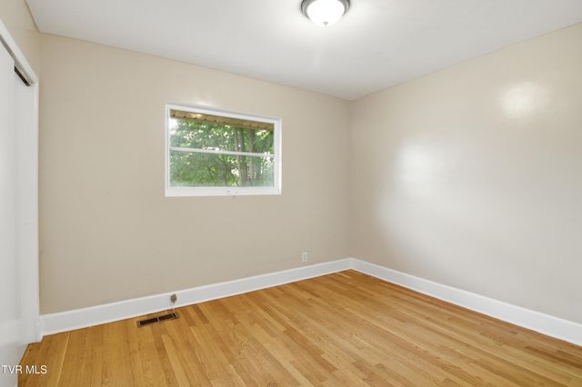2858 Ashley Street, Kingsport, TN 37664