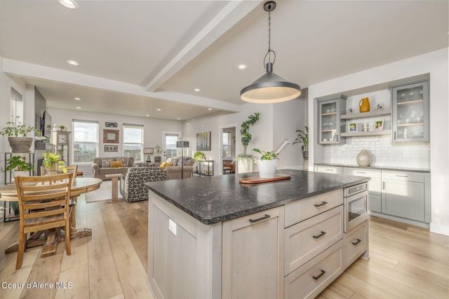 3351 N Blaze LOOP, Post Falls, ID 83854