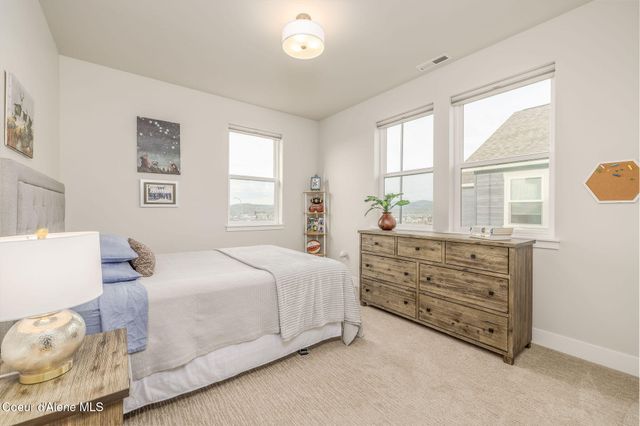 3351 N Blaze LOOP, Post Falls, ID 83854