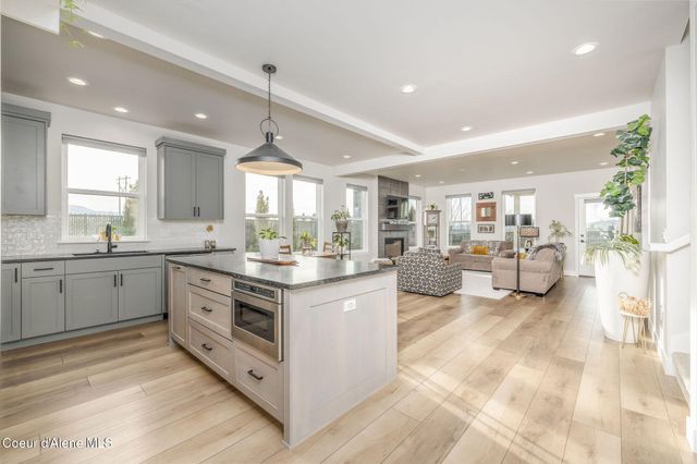 3351 N Blaze LOOP, Post Falls, ID 83854