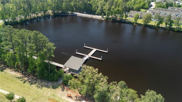 1728 Barkadeer CV, Chesapeake, VA 23323