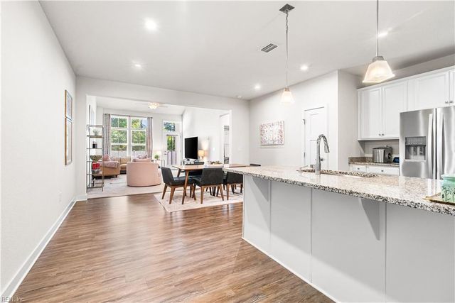 1728 Barkadeer CV, Chesapeake, VA 23323