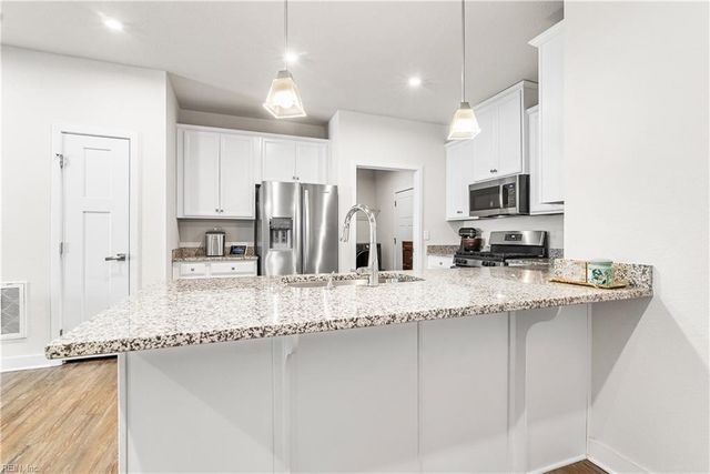 1728 Barkadeer CV, Chesapeake, VA 23323
