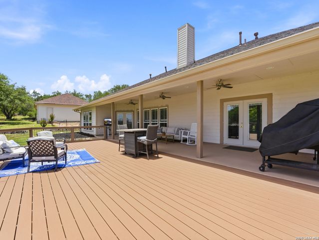 186 SCOUT LN, Spring Branch, TX 78070