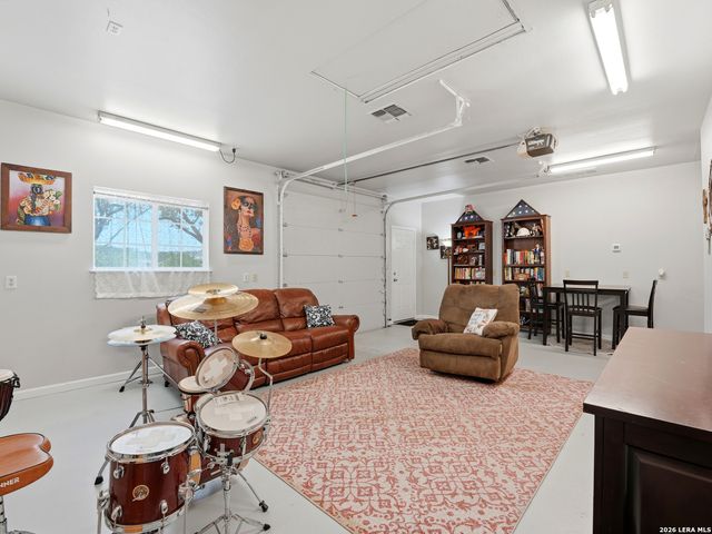 186 SCOUT LN, Spring Branch, TX 78070