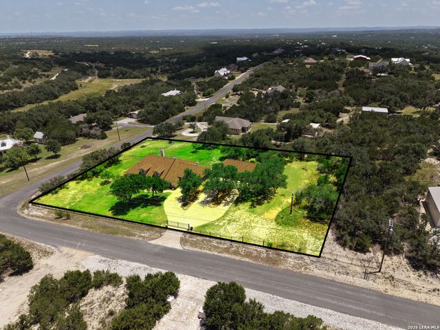 186 SCOUT LN, Spring Branch, TX 78070