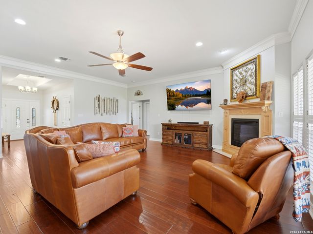 186 SCOUT LN, Spring Branch, TX 78070