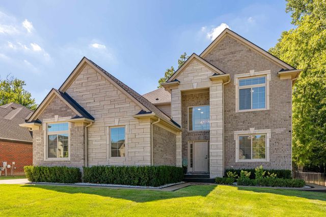 54321 Deadwood Lane, Shelby Twp, MI 48316