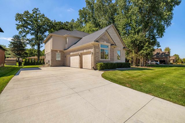 54321 Deadwood Lane, Shelby Twp, MI 48316