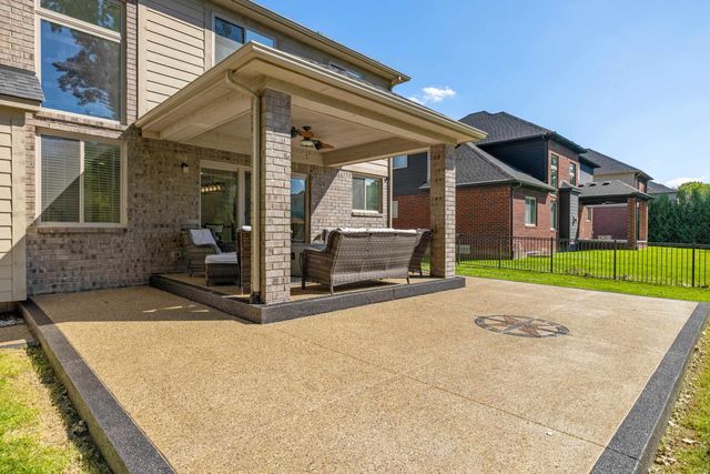54321 Deadwood Lane, Shelby Twp, MI 48316