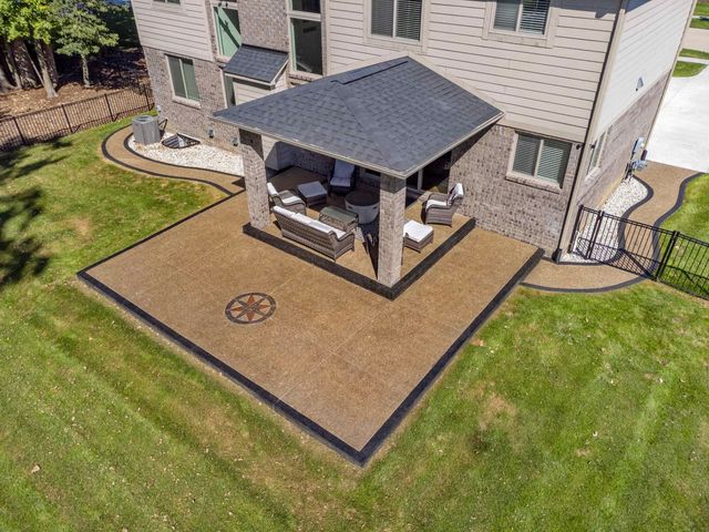 54321 Deadwood Lane, Shelby Twp, MI 48316