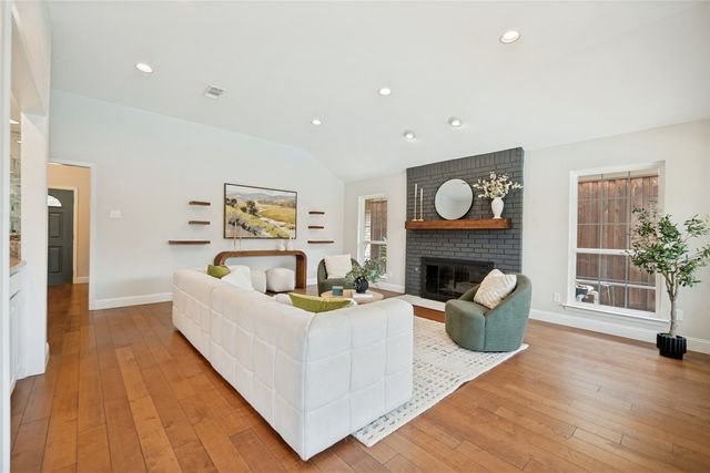 6204 La Cosa Drive, Dallas, TX 75248