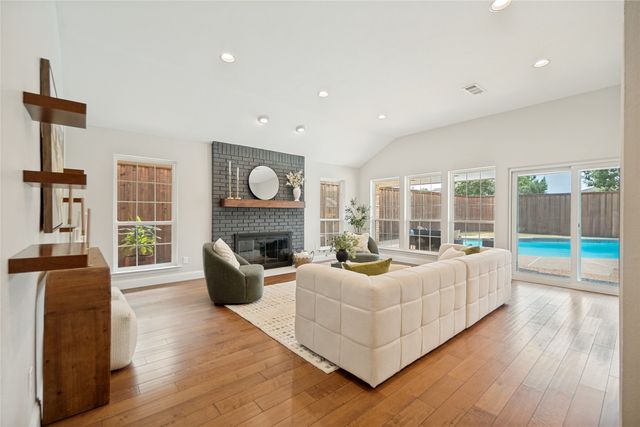 6204 La Cosa Drive, Dallas, TX 75248