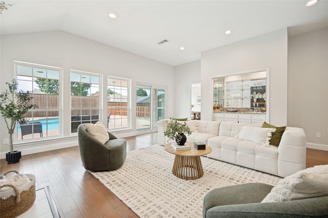 6204 La Cosa Drive, Dallas, TX 75248