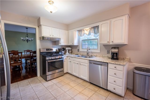 3388 Swallow Hollow Drive, Poland, OH 44514