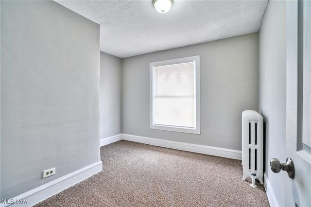 2215 W 105th Street, Cleveland, OH 44102