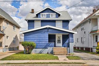 2215 W 105th Street, Cleveland, OH 44102